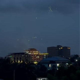 #网友投稿：缅甸“亚太”一海外盘口今天爆大单了，开始放烟花庆祝了，我已经好久没看到烟花了，看来入金不少，羡慕了～